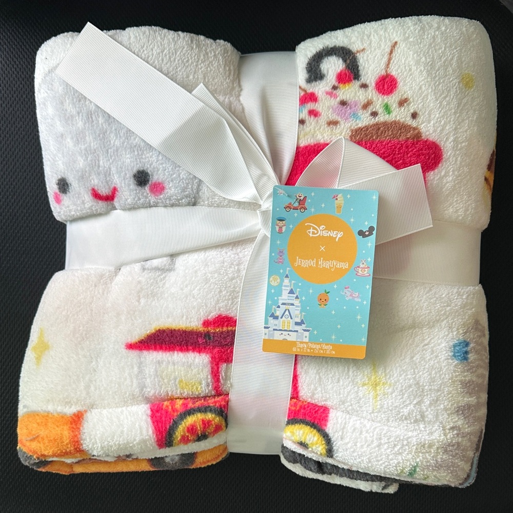 Disney x Jerrod Maruyama Whimsical Blanket Set